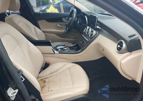 2016 Mercedes-Benz C 300 4Matic/Luxury 4Matic/Sport 4Matic from USA, damaged, VIN 55SWF4KB8GU100386